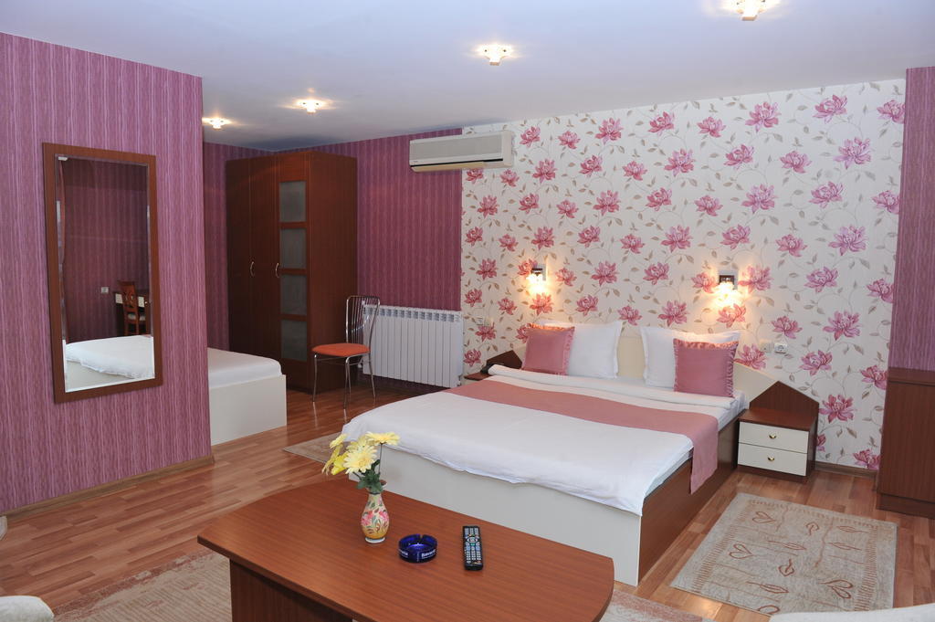 Eros Motel Sandanski Habitación foto